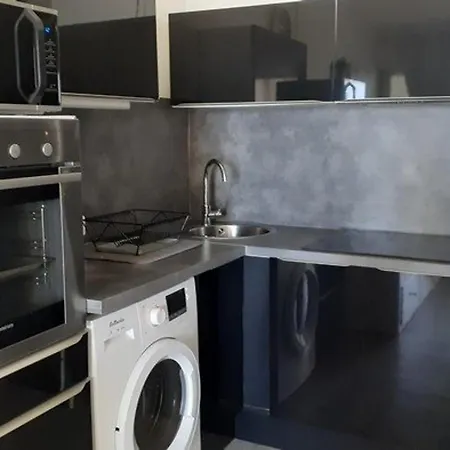 Renove En Bord De Mer, Ascenseur, Parking, 50m - Fr-1-782-49 *