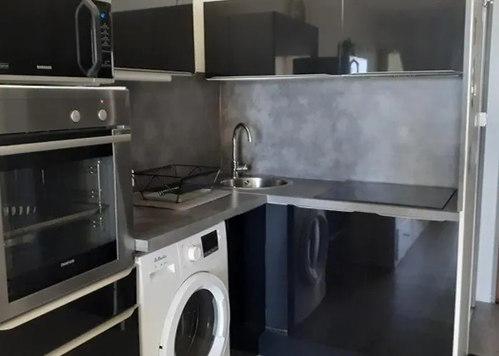 Renove En Bord De Mer, Ascenseur, Parking, 50m - Fr-1-782-49 *